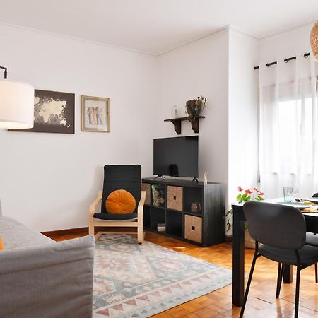 ! Luminous 2Br Top Floor ! Praca Da Republica 波尔图 外观 照片